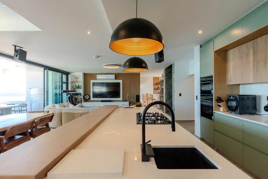 5 Bedroom Property for Sale in Mykonos Western Cape